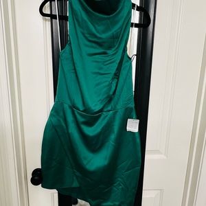 Gorgeous green asymmetrical cocktail dress by Elliatt. NWT